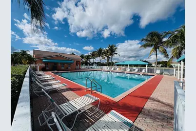 1527 SE 24th Ct #234, Homestead, FL 33035 - Photo 5