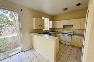 1527 SE 24th Ct, Homestead, FL 33035 - Photo 9