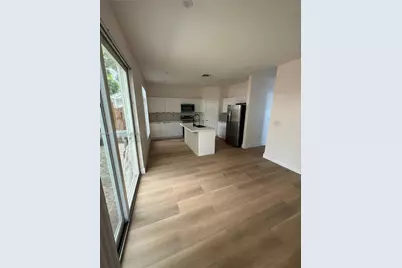 5606 NW 112th Psge, Doral, FL 33178 - Photo 7