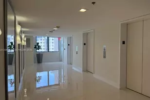 540 Brickell Key Dr, Miami, FL 33131 - Photo 17