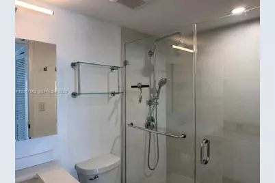 540 Brickell Key Dr #1024, Miami, FL 33131 - Photo 13