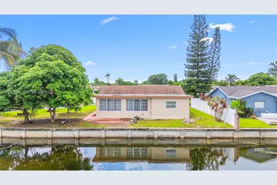 6605 NW 77th St, Tamarac, FL 33321 - Photo 11