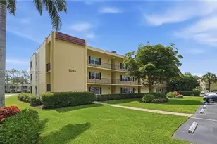 1085 Forest Lakes Dr, Naples, FL 34105 - Photo 3