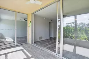 1085 Forest Lakes Dr, Naples, FL 34105 - Photo 23