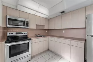 14180 SW 84th St, Miami, FL 33183 - Photo 11