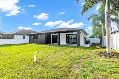 2700 2700 SW Ember Ter, Cape Coral, FL 33991 - Photo 37