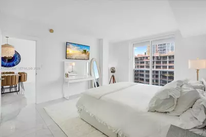 10275 Collins Ave #916, Bal Harbour, FL 33154 - Photo 17