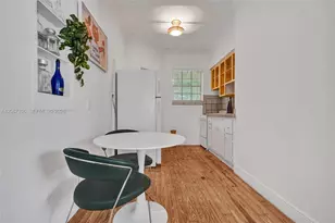 717 Espanola Way, Miami Beach, FL 33139 - Photo 7