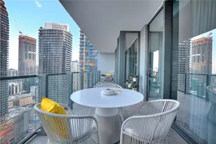 88 SW 7th St, Miami, FL 33130 - Photo 31