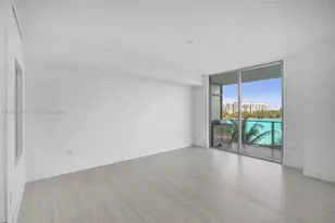 2411 Laguna Cir, Miami, FL 33181 - Photo 19