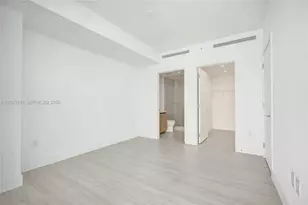 2411 Laguna Cir, Miami, FL 33181 - Photo 15