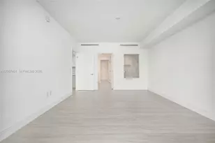 2411 Laguna Cir, Miami, FL 33181 - Photo 47
