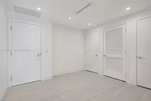 2411 Laguna Cir, Miami, FL 33181 - Photo 37