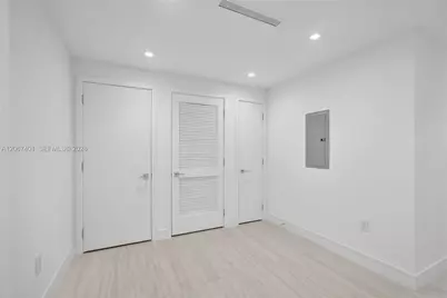 2411 Laguna Circle #208, Miami, FL 33181 - Photo 11