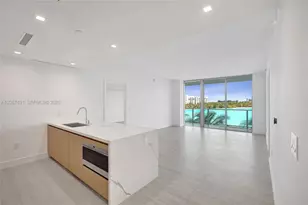 2411 Laguna Cir, Miami, FL 33181 - Photo 5