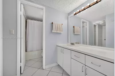 1351 NE Miami Gardens Dr #PH1725E, Miami, FL 33179 - Photo 17