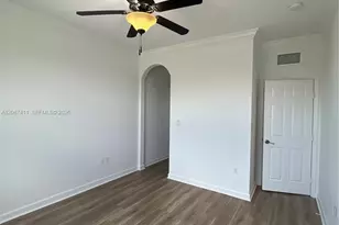 8843 W 34th Ave, Hialeah, FL 33018 - Photo 27