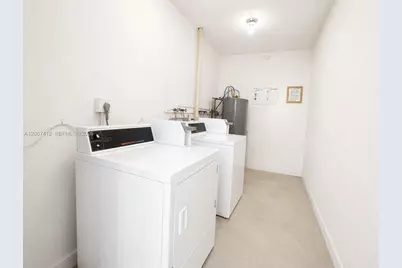 2521 Pierce St #10, Hollywood, FL 33020 - Photo 11