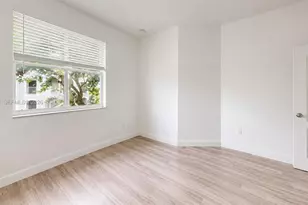 1652 SE 28th St, Homestead, FL 33035 - Photo 3