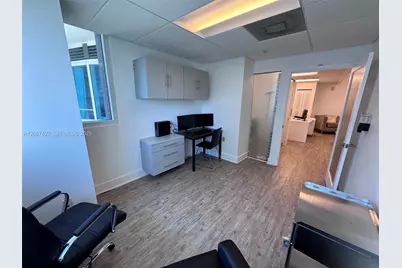 40 SW 13th St #402, Miami, FL 33130 - Photo 7
