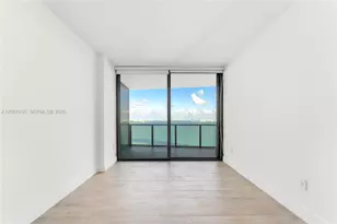460 NE 28th St, Miami, FL 33137 - Photo 17