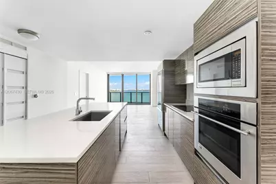 460 NE 28th St #1803, Miami, FL 33137 - Photo 11
