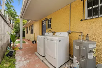 3147 McDonald St #2, Miami, FL 33133 - Photo 19