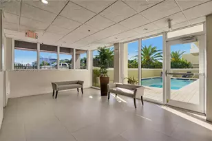 2600 Collins Ave, Miami Beach, FL 33140 - Photo 19