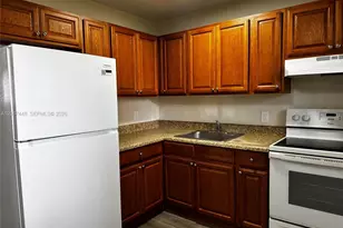 1345 W 28th St, Hialeah, FL 33010 - Photo 13