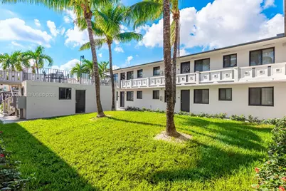 1345 W 28th St #5, Hialeah, FL 33010 - Photo 5