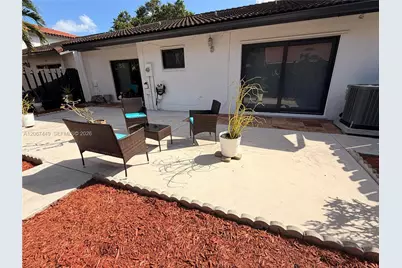 6641 NW 174th Ter, Hialeah, FL 33015 - Photo 23