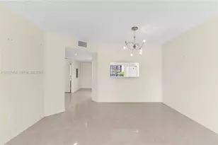 13705 SW 12th St, Pembroke Pines, FL 33027 - Photo 7