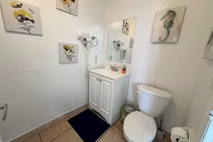 4840 NW 7th St, Miami, FL 33126 - Photo 15