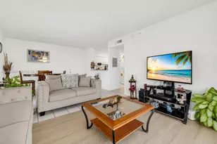 5091 NW 7th St, Miami, FL 33126 - Photo 9