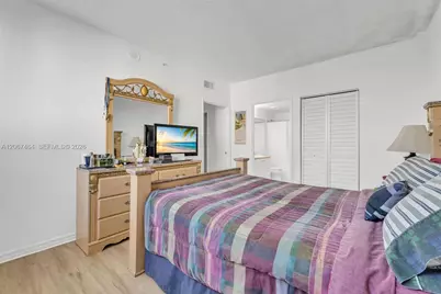 5091 NW 7th St #PH-02, Miami, FL 33126 - Photo 25