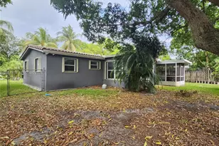 6570 Thomas St, Hollywood, FL 33024 - Photo 3
