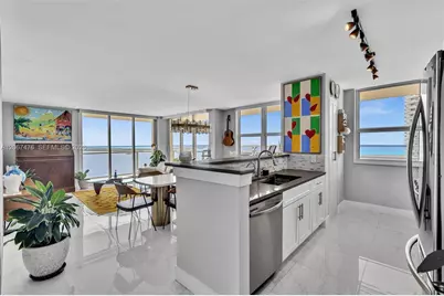 1155 Brickell Bay Dr #3211, Miami, FL 33131 - Photo 5