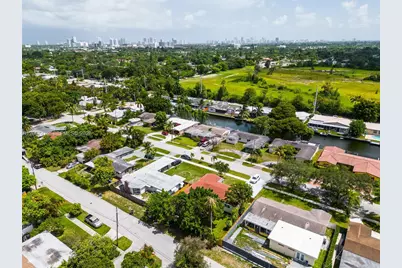 2819 Cleveland St, Hollywood, FL 33020 - Photo 35