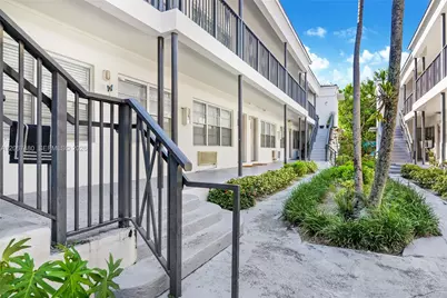 974 Biarritz Dr #11, Miami Beach, FL 33141 - Photo 5