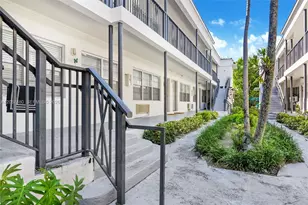 974 Biarritz Dr, Miami Beach, FL 33141 - Photo 5