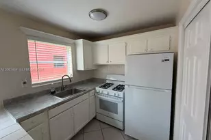 2201 NW 64th Ave, Sunrise, FL 33313 - Photo 3