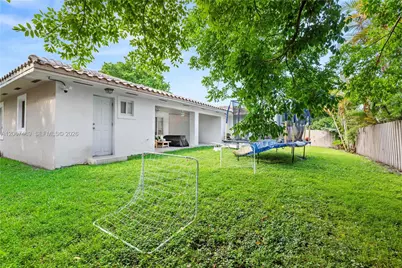 9840 NW 28th Ter, Doral, FL 33172 - Photo 37