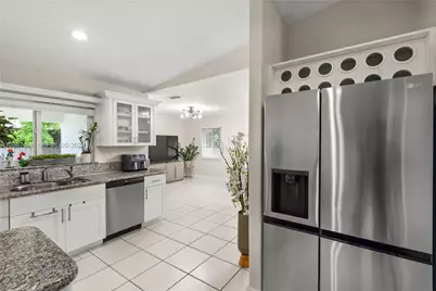 9840 NW 28th Ter, Doral, FL 33172 - Photo 19