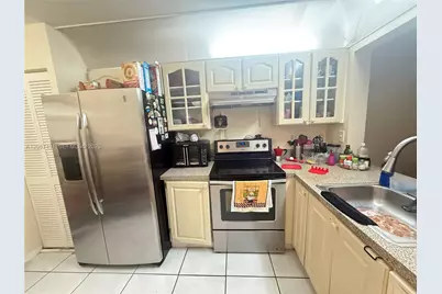 422 NE 210th Cir Ter #105-1, Miami, FL 33179 - Photo 3