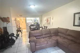 422 NE 210th Cir Terrace, Miami, FL 33179 - Photo 5