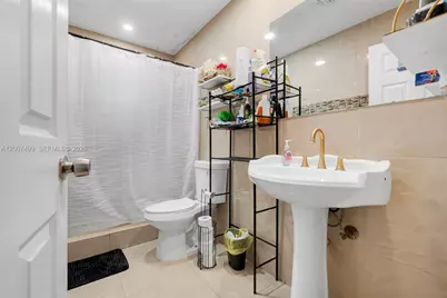 6921 Taylor St, Hollywood, FL 33024 - Photo 13