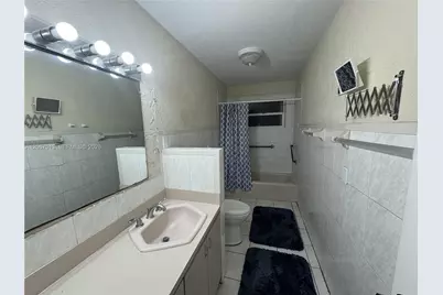 10920 Westwood Lake Dr, Miami, FL 33165 - Photo 5