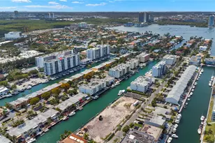 3703 NE 166th St, North Miami Beach, FL 33160 - Photo 51