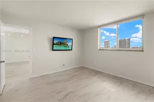 3703 NE 166th St, North Miami Beach, FL 33160 - Photo 21
