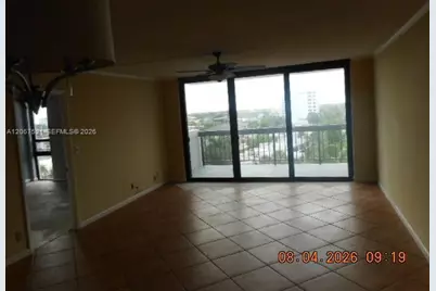 4800 Bayview Dr #802, Fort Lauderdale, FL 33308 - Photo 9
